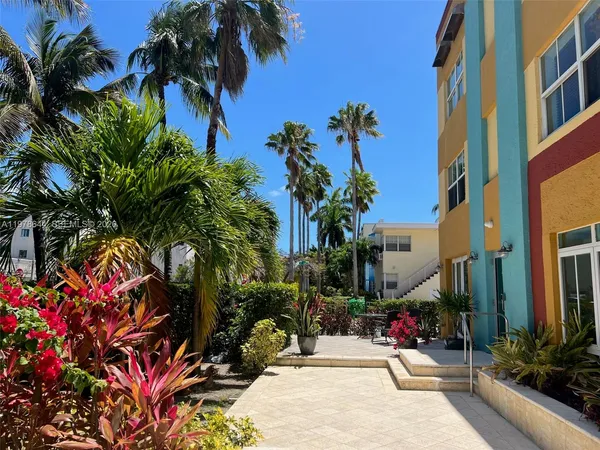 $295,000 | 1308 Drexel Avenue, Unit 103, Miami Beach, FL 33139