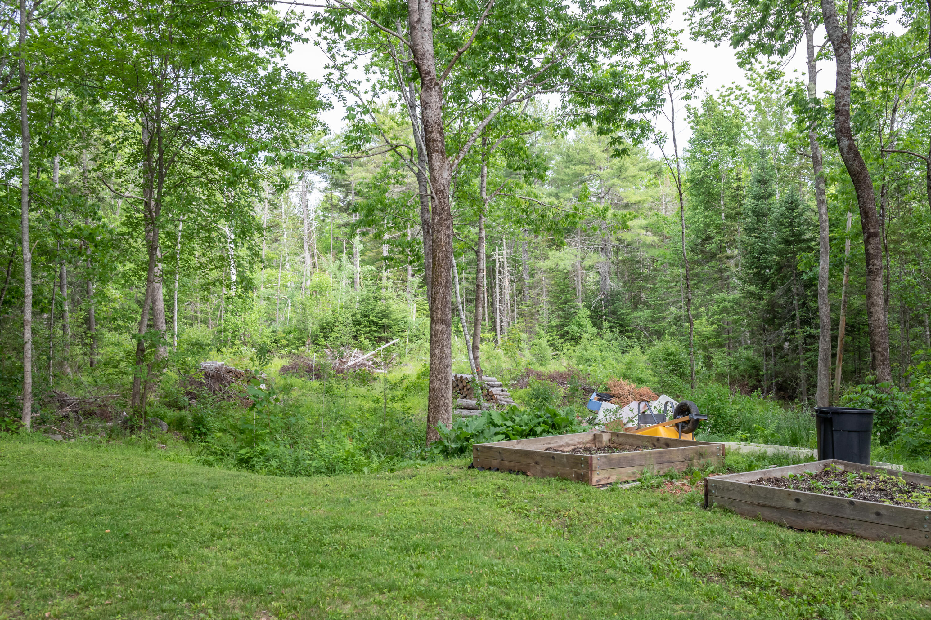 39 West Swanville Road Belfast, ME 04915 - Photo 4 of 36 39 W Swanville Road Exteriors-6