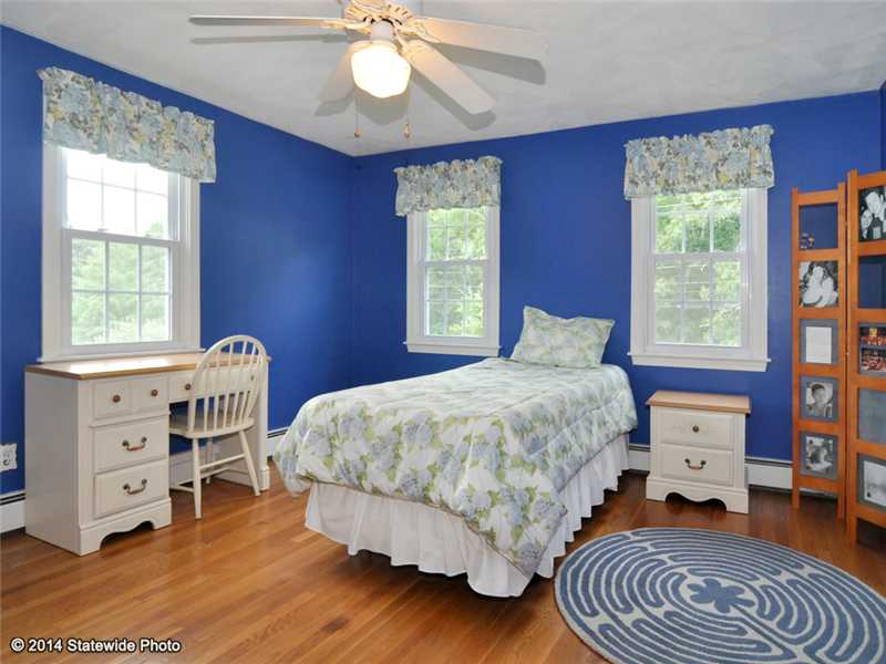 87 Betty Pond Road Scituate, RI 02831 - Photo 21 of 25 Bedroom.