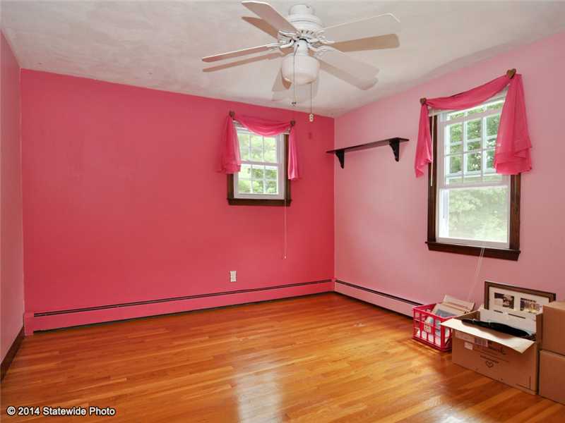 87 Betty Pond Road Scituate, RI 02831 - Photo 22 of 25 Bedroom.