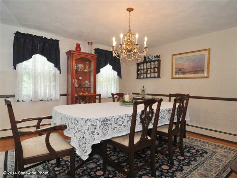 87 Betty Pond Road Scituate, RI 02831 - Photo 10 of 25 Dining Room.