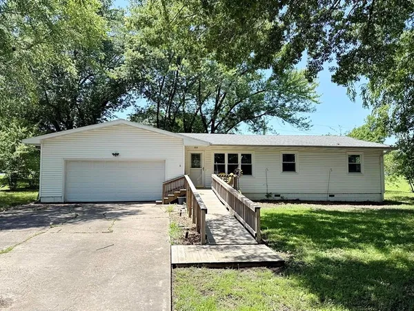 $165,000 | 1608 Ely Drive, El Dorado Springs, MO 64744