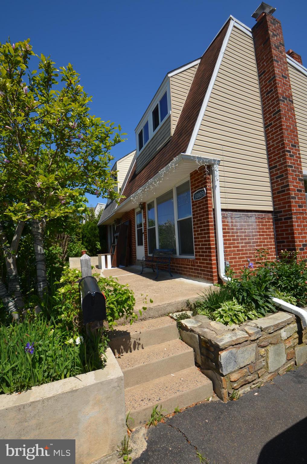 10809 Stevens Road Philadelphia, PA 19116 - Photo 3 of 34 Gallery Image 3