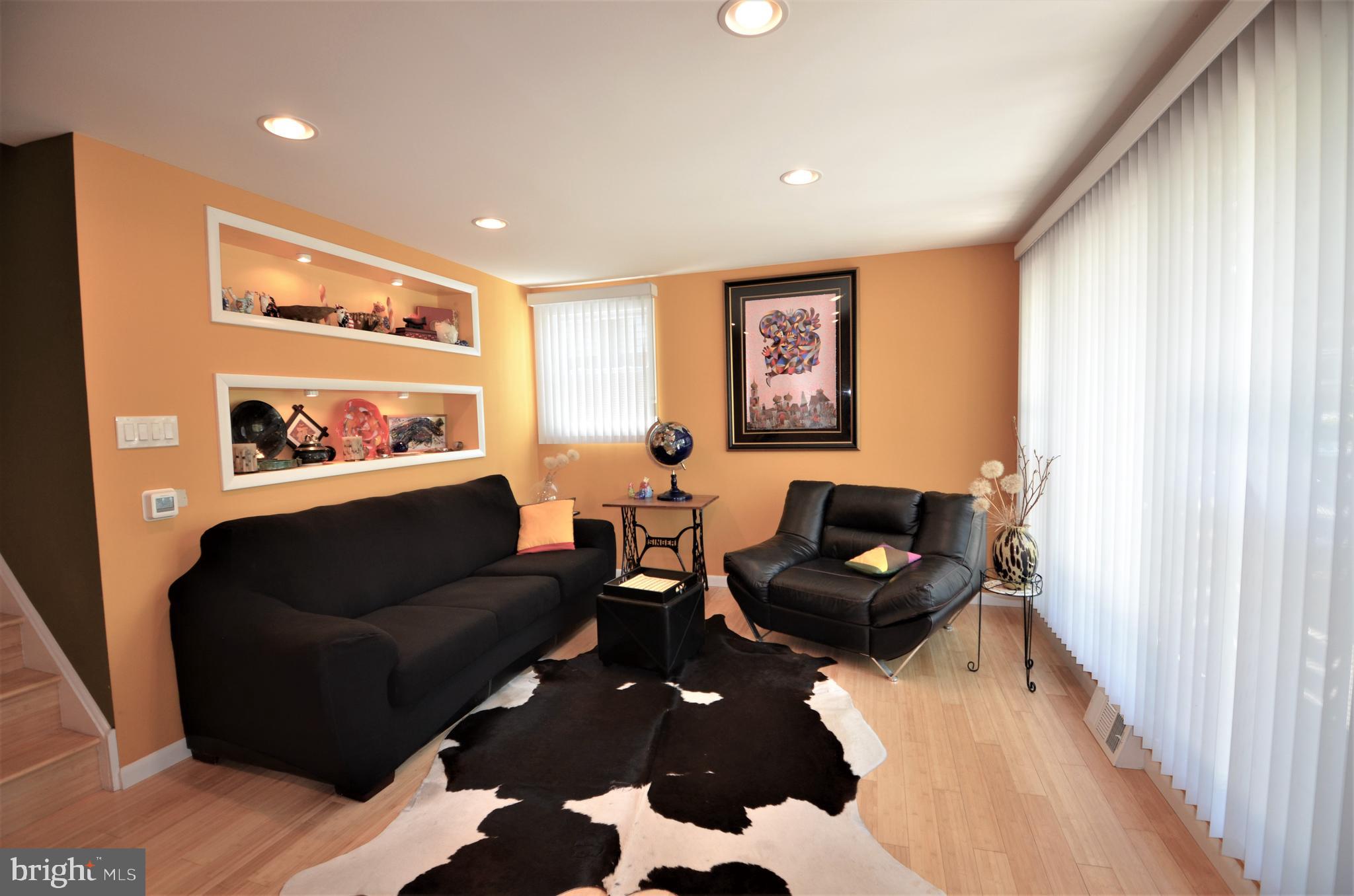 10809 Stevens Road Philadelphia, PA 19116 - Photo 5 of 34 Gallery Image 5