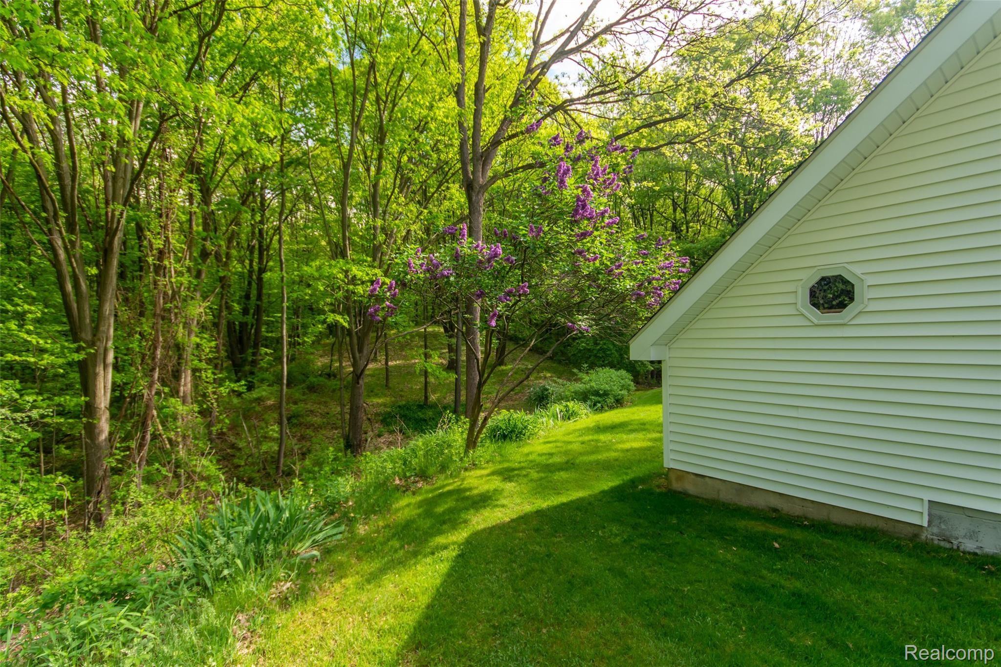 6835 Ridgewood Road Clarkston, MI 48346 - Photo 21 of 21 DSC_5825.jpg