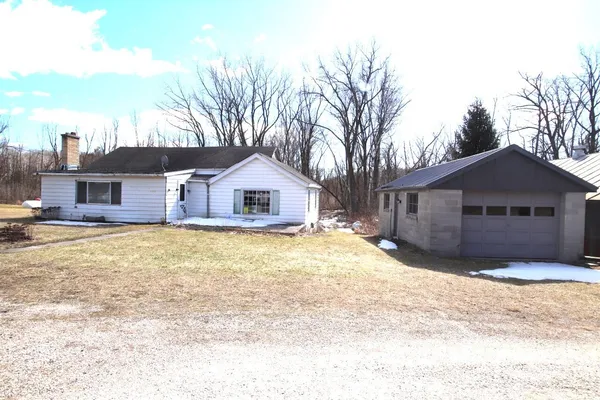 $128,900 | 19715 Highway 57, Schleswig, WI 53042