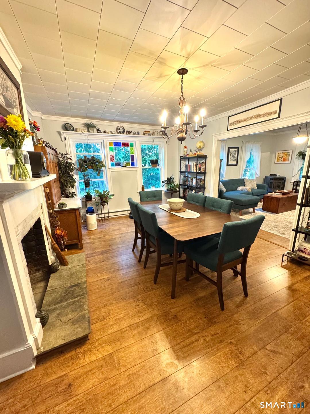 34 Woodstock Road Pomfret, CT 06259 - Photo 8 of 16