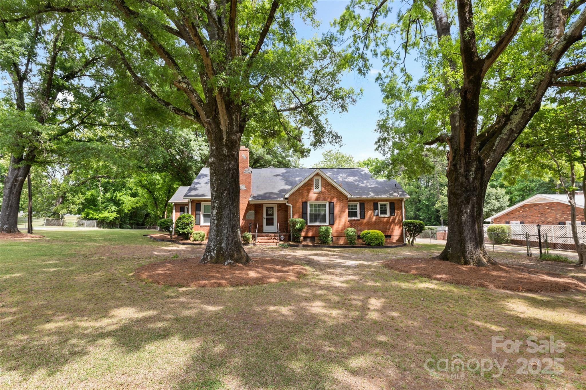 4608 Beatties Ford Road Charlotte, NC 28216 - Photo 1 of 31 Gallery Image 1