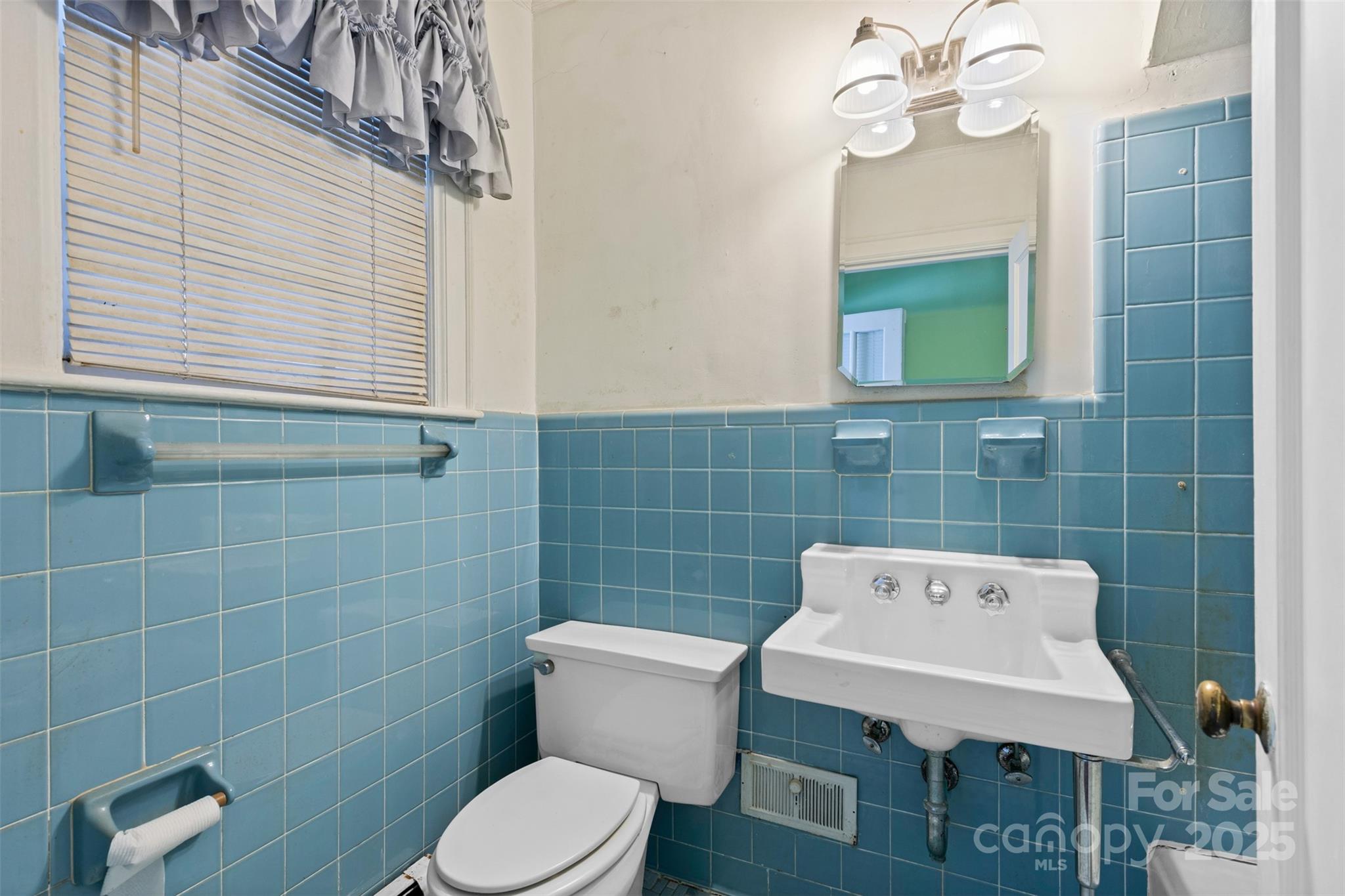 4608 Beatties Ford Road Charlotte, NC 28216 - Photo 15 of 31 Gallery Image 15