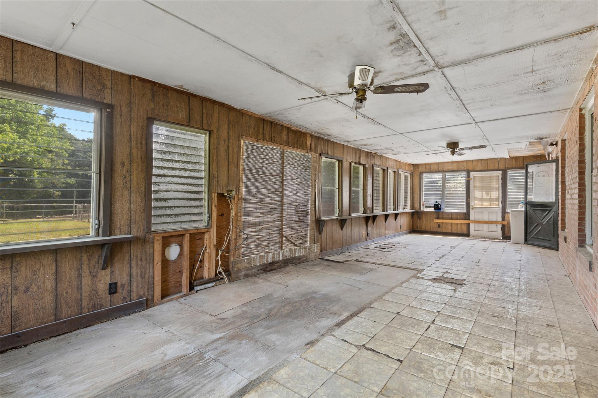 4608 Beatties Ford Road Charlotte, NC 28216 - Photo 17 of 31 Gallery Image 17
