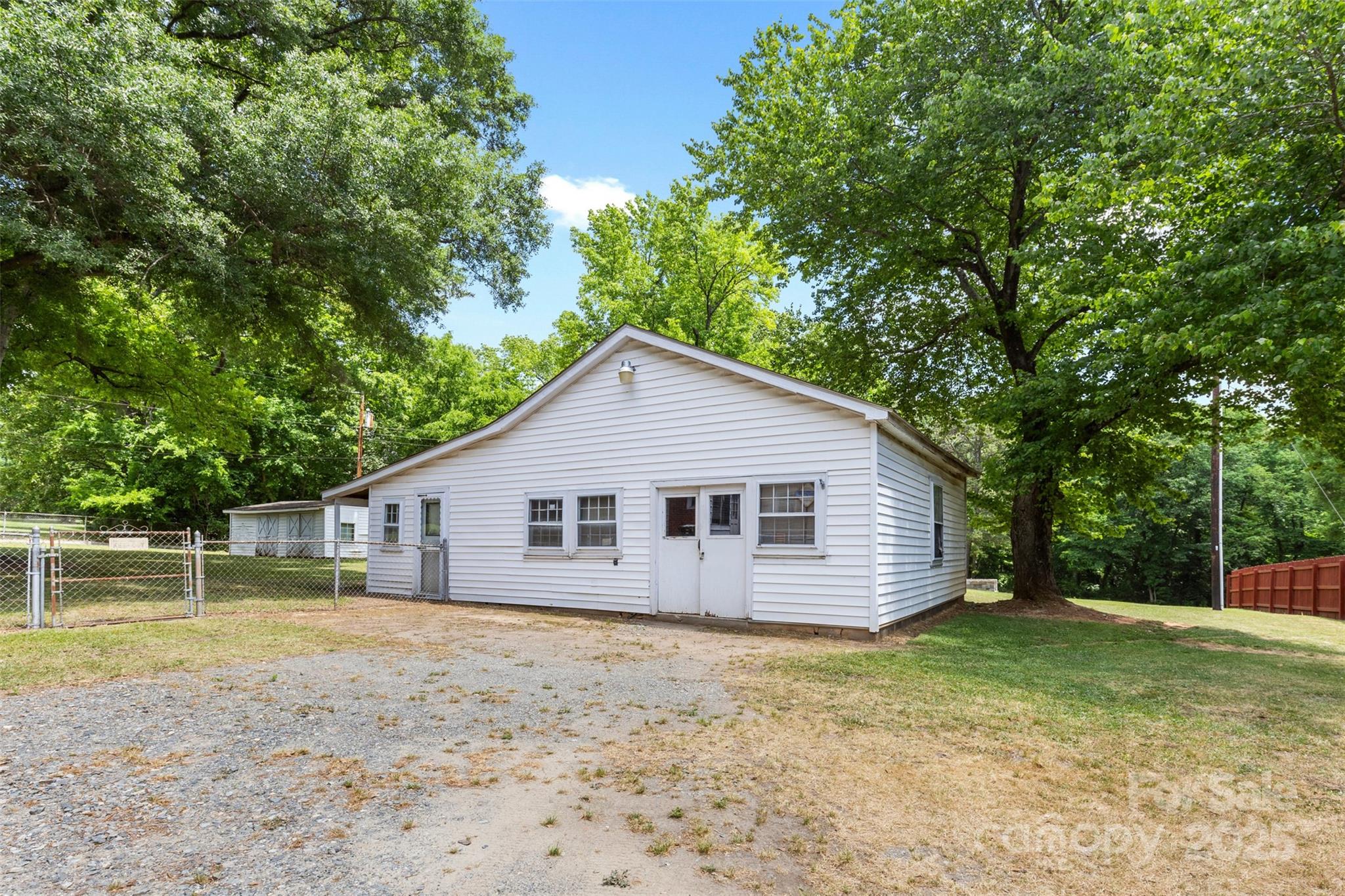 4608 Beatties Ford Road Charlotte, NC 28216 - Photo 25 of 31 Gallery Image 25