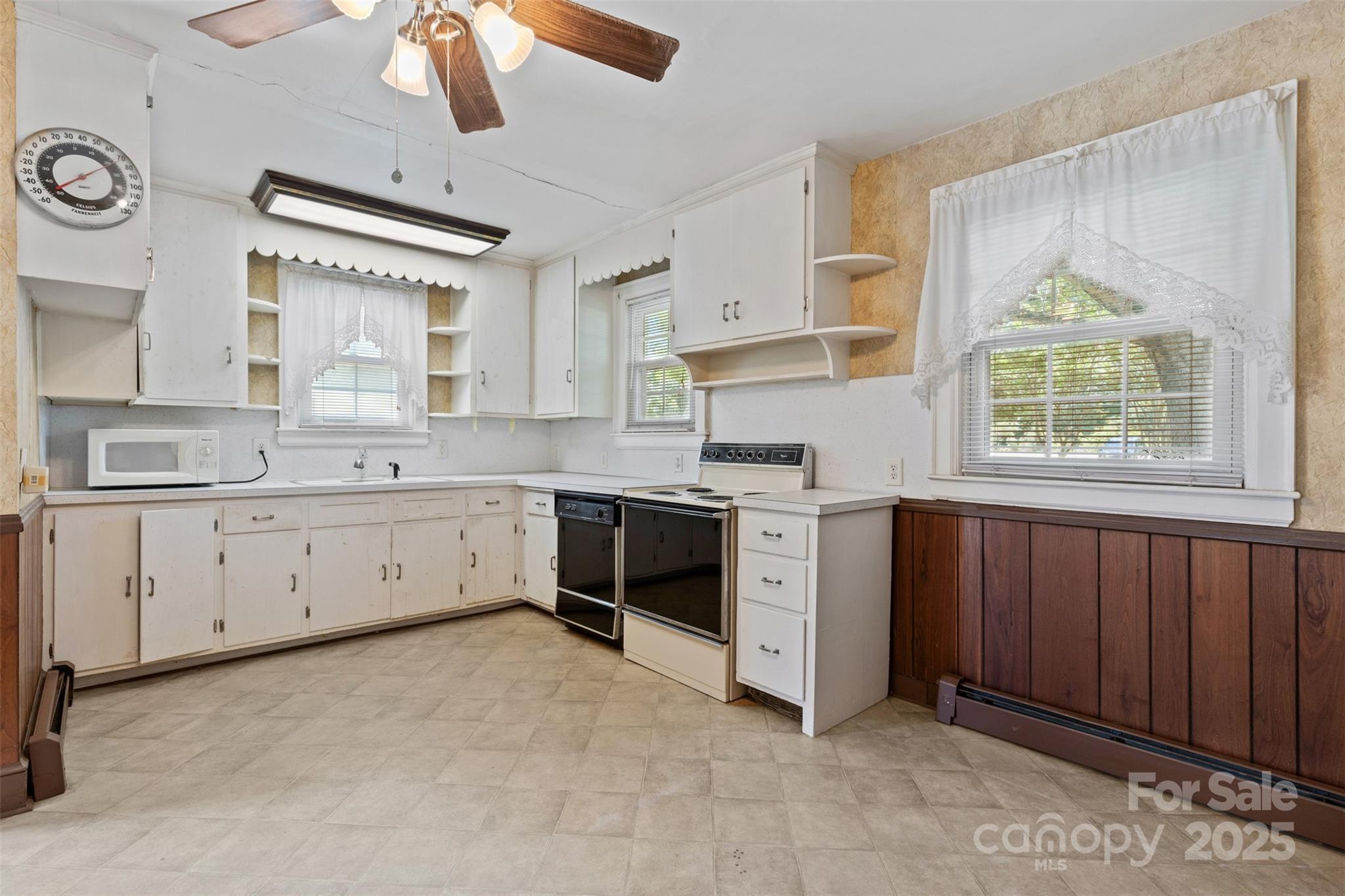 4608 Beatties Ford Road Charlotte, NC 28216 - Photo 5 of 31 Gallery Image 5