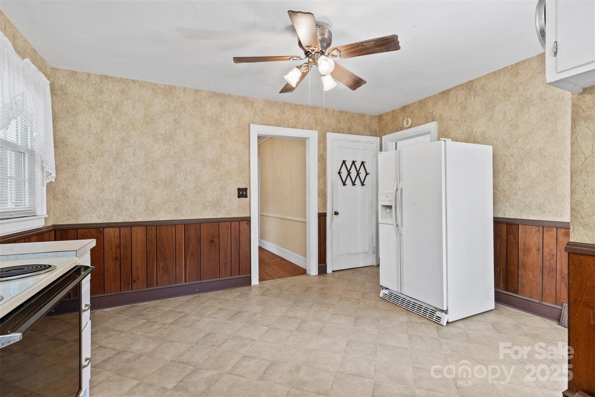 4608 Beatties Ford Road Charlotte, NC 28216 - Photo 7 of 31 Gallery Image 7