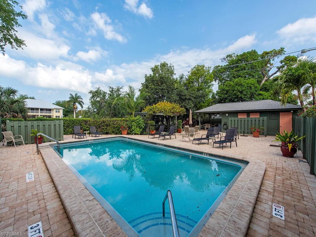 1351 Solana Road, Unit M2 Naples, FL 34103 - Photo 13 of 13 Gallery Image 13