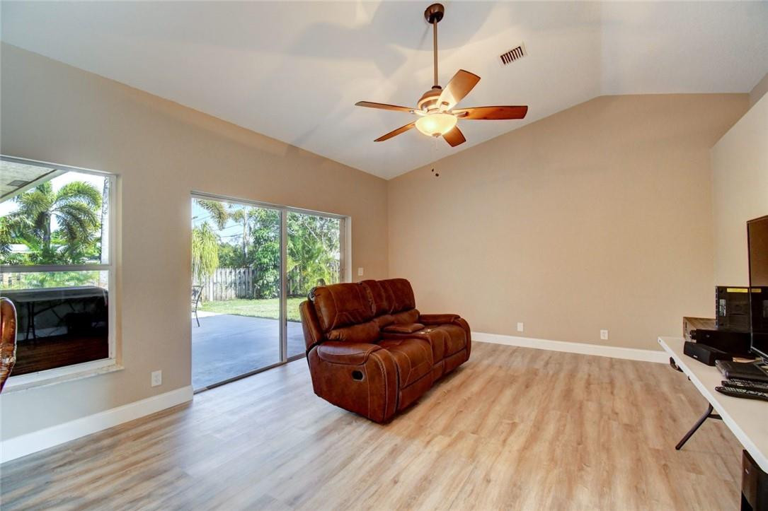 4580 Northwest 3rd Avenue Boca Raton, FL 33431 - Photo 18 of 47 Photo 18