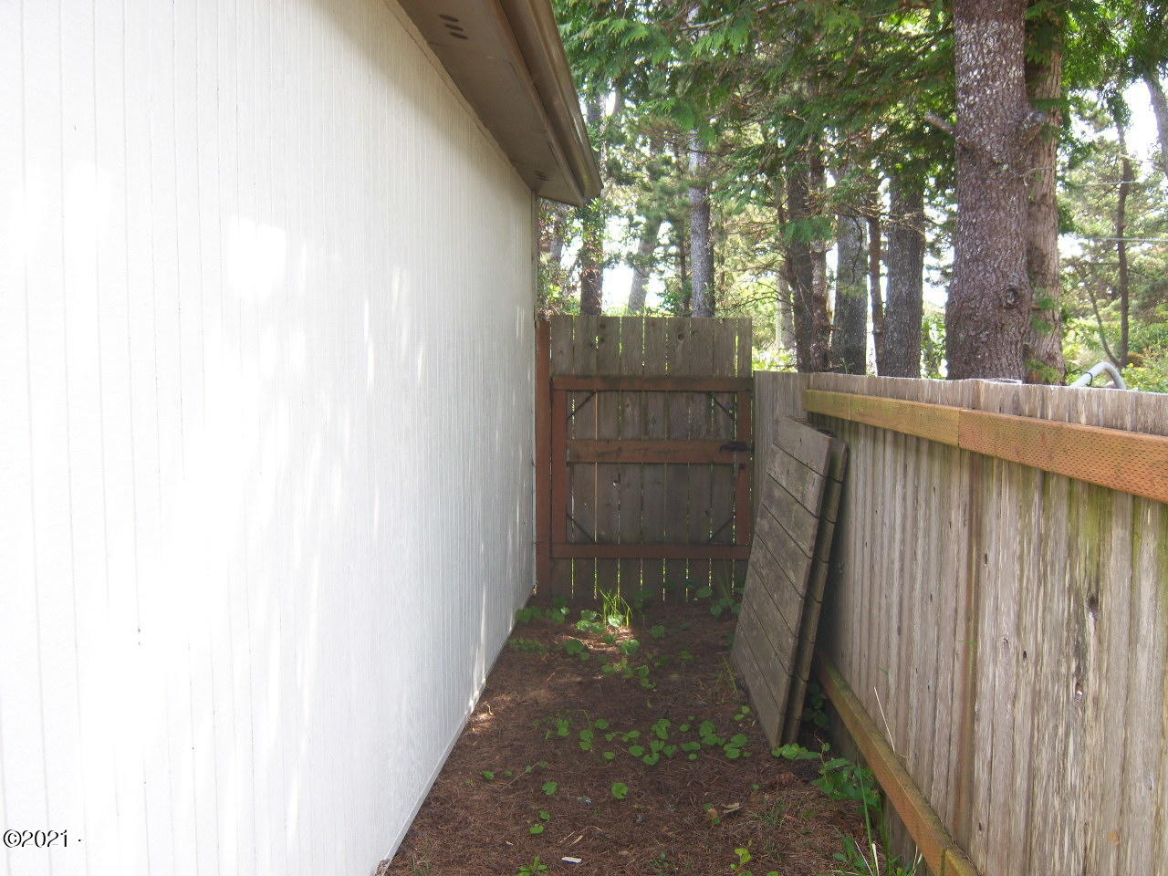 129 Southwest 86th Court Newport, OR 97366 - Photo 20 of 32 100_9204 - Copy