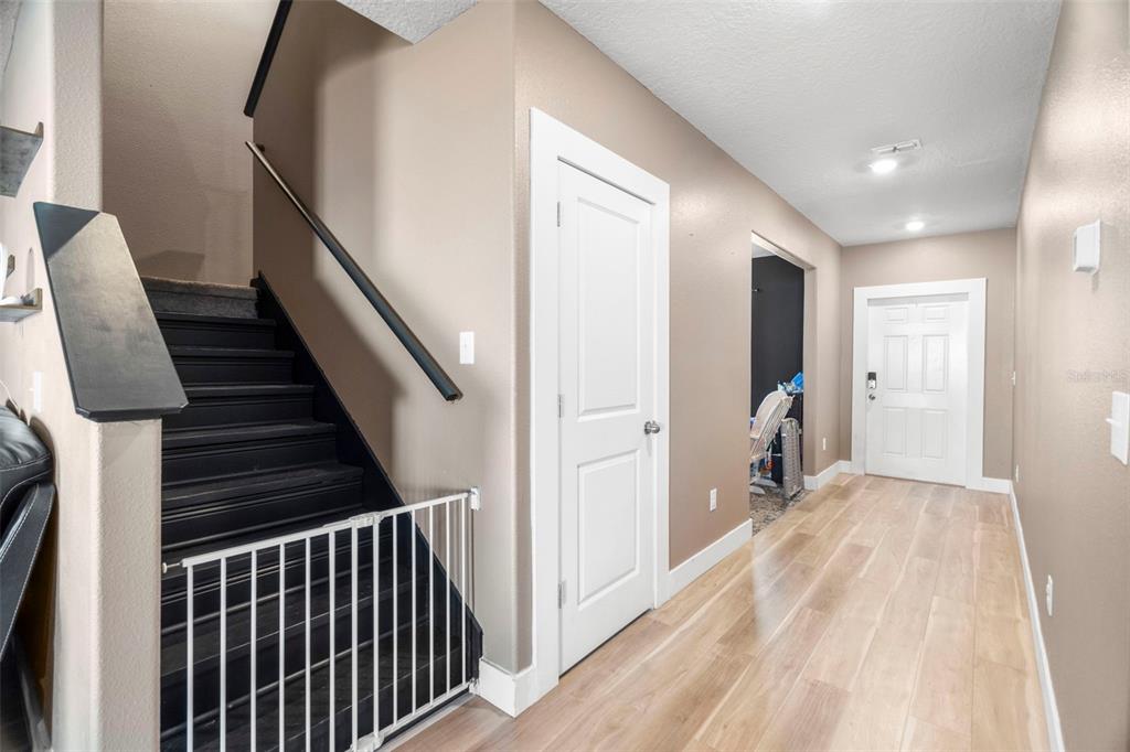 6601 Rainbow Springs Lane New Port Richey, FL 34653 - Photo 11 of 46