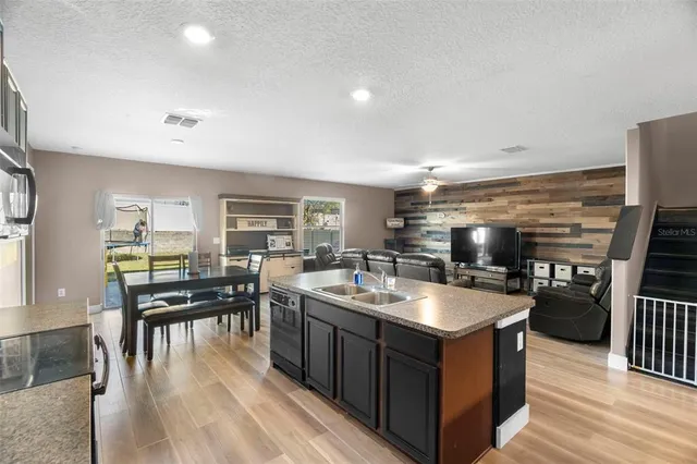 $428,000 | 6601 Rainbow Springs Lane, New Port Richey, FL 34653