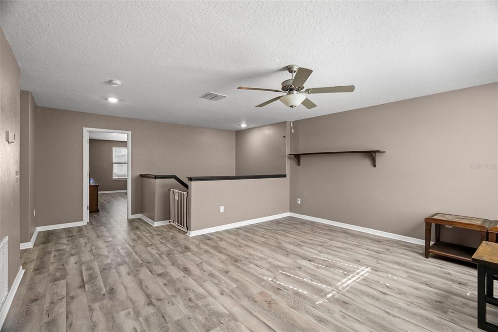 6601 Rainbow Springs Lane New Port Richey, FL 34653 - Photo 5 of 46