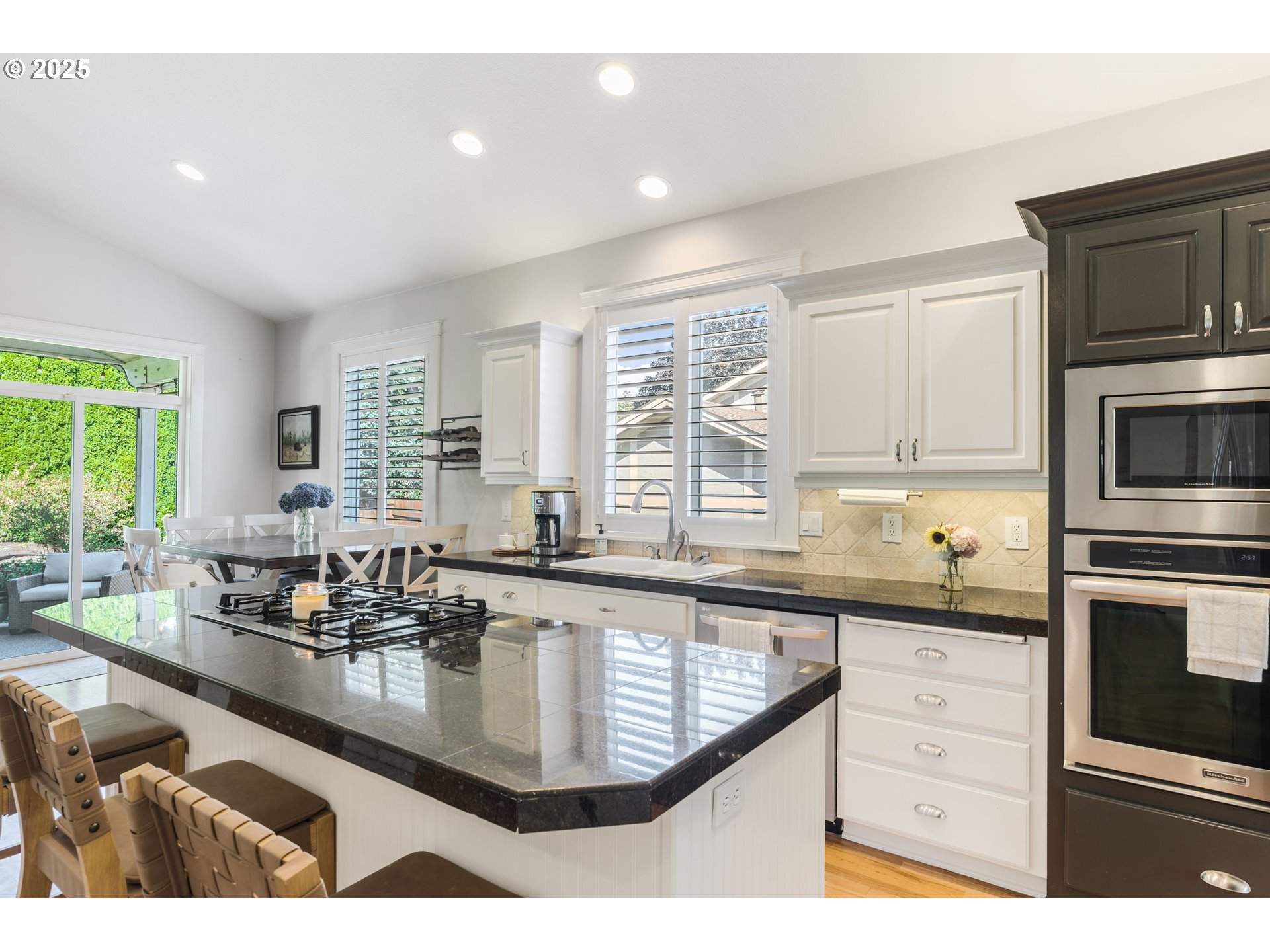 909 Northwest 22nd Avenue Camas, WA 98607 - Photo 14 of 35