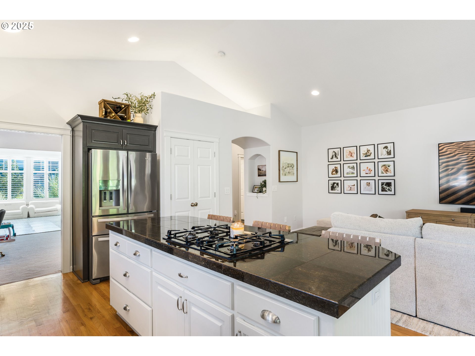 909 Northwest 22nd Avenue Camas, WA 98607 - Photo 16 of 35