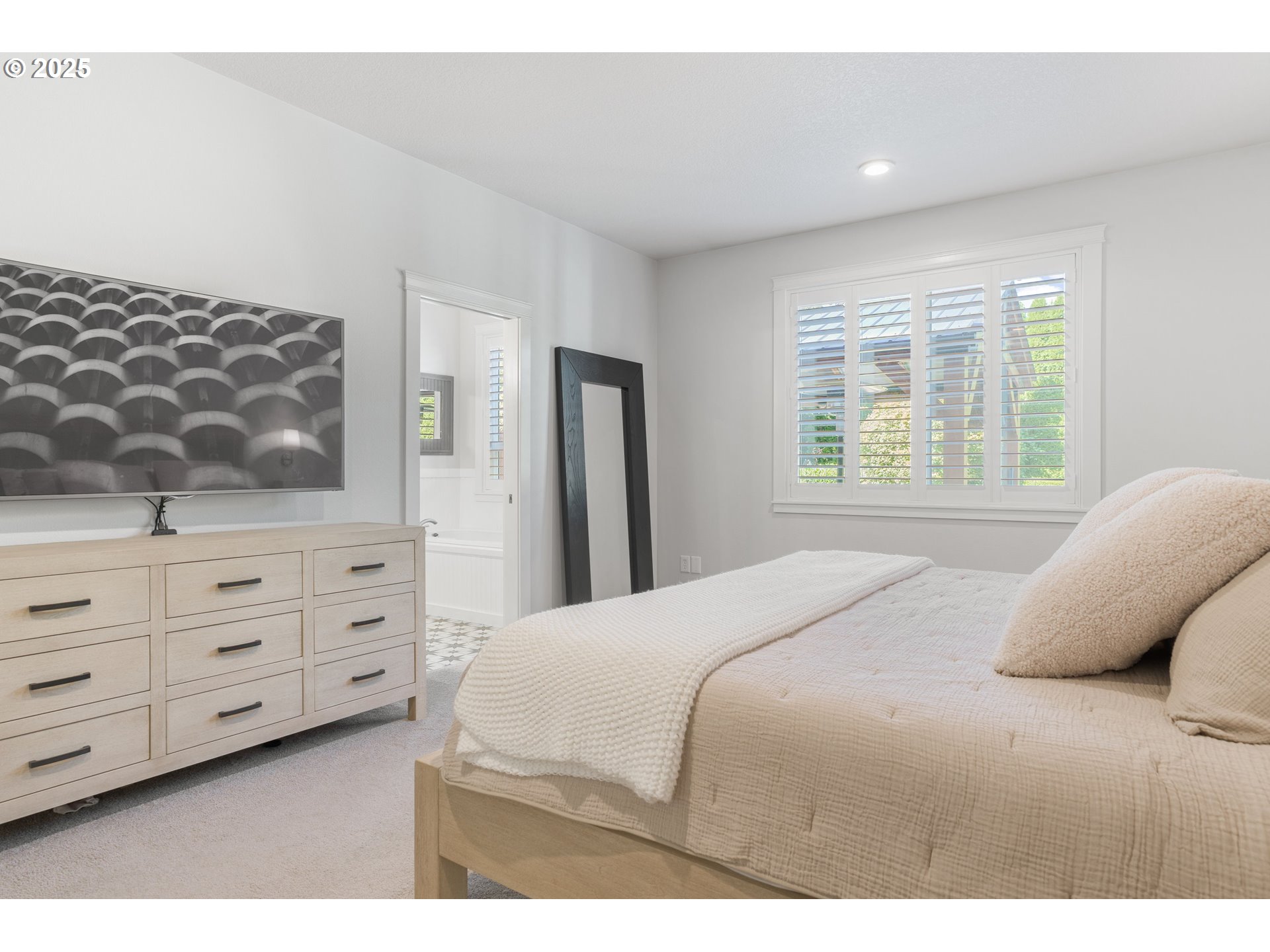 909 Northwest 22nd Avenue Camas, WA 98607 - Photo 23 of 35