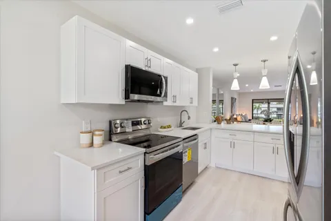 $99,990 | 32 Southport Lane, Unit D, Boynton Beach, FL 33436