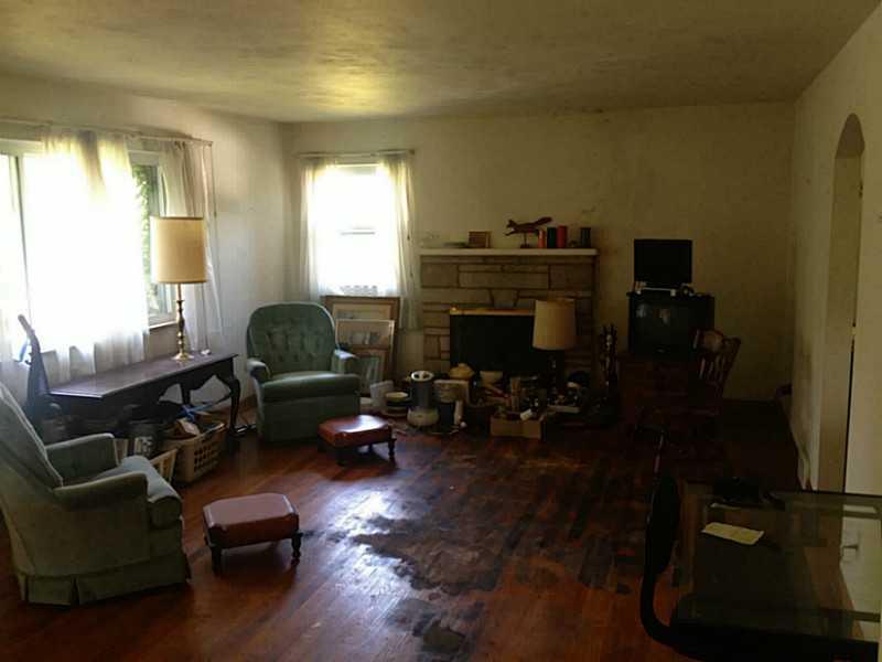 2148 Ridge Road Greensburg, PA 15601 - Photo 2 of 18 Family Room.