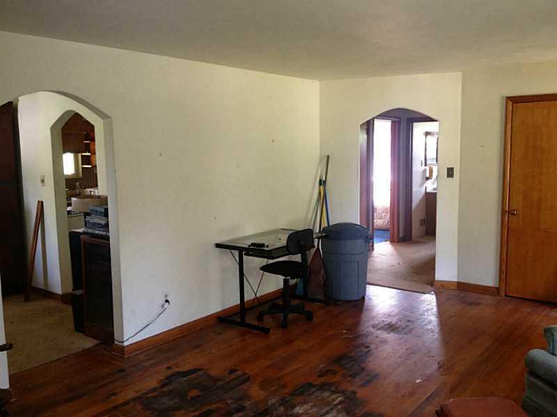 2148 Ridge Road Greensburg, PA 15601 - Photo 3 of 18 Family Room.