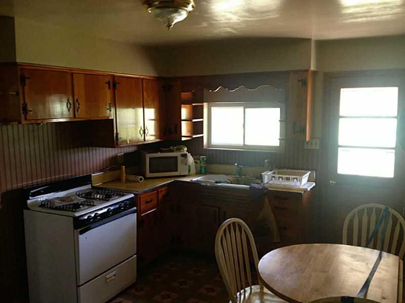 2148 Ridge Road Greensburg, PA 15601 - Photo 6 of 18 Kitchen.