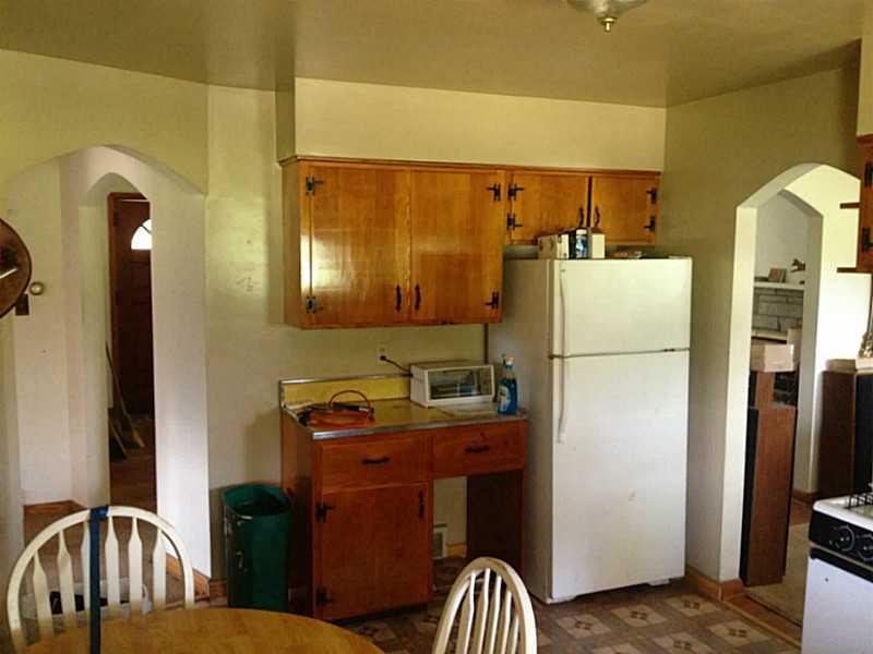 2148 Ridge Road Greensburg, PA 15601 - Photo 7 of 18 Kitchen.