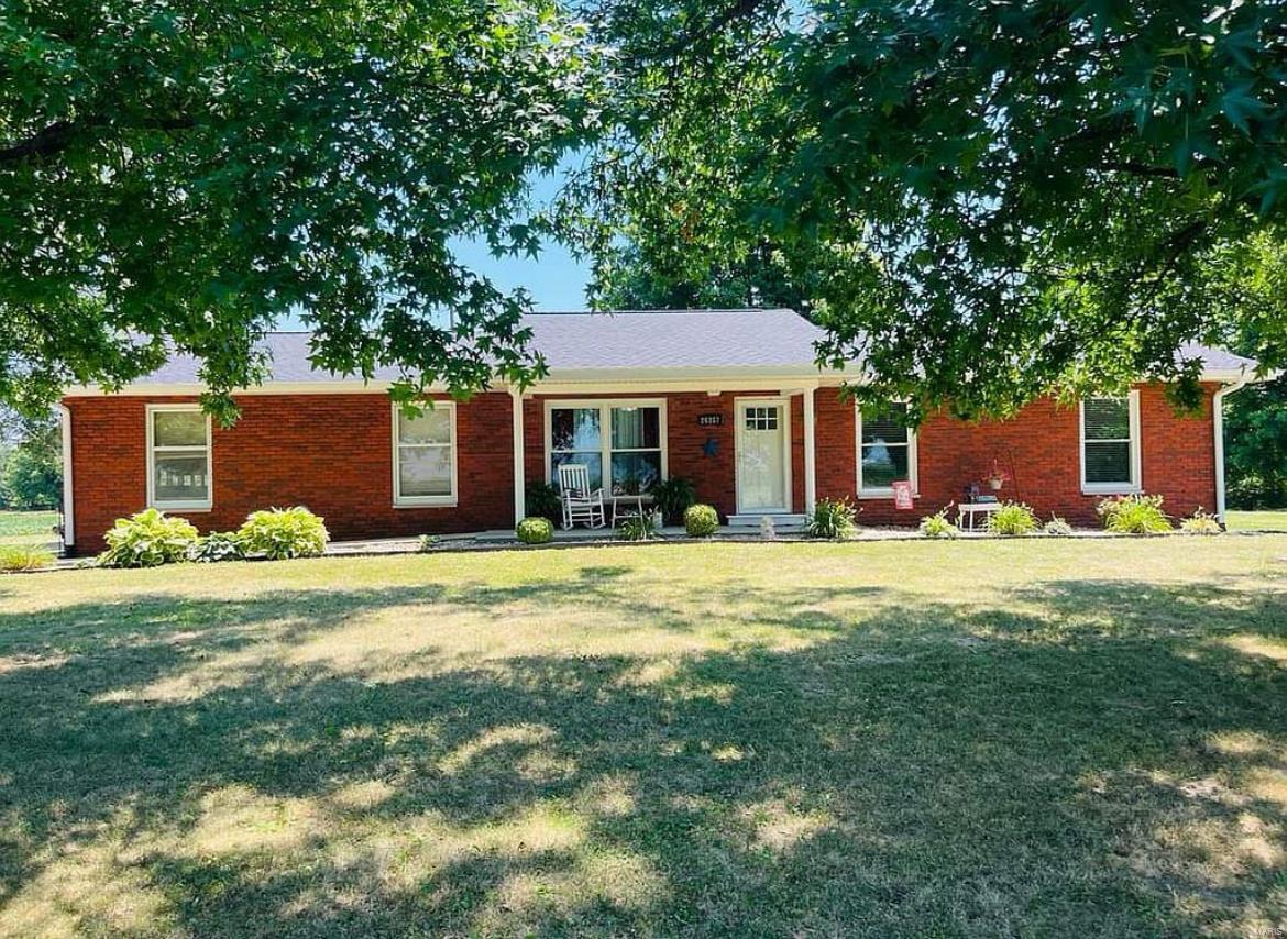 26357 Cemetery Road Jerseyville, IL 62052 - Photo 1 of 11 Gallery Image 1