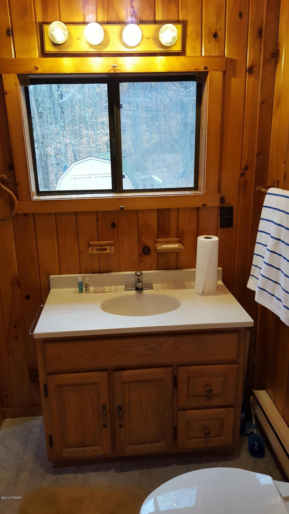 325 Ravnikar Road Forest City, PA 18421 - Photo 8 of 22 BATH