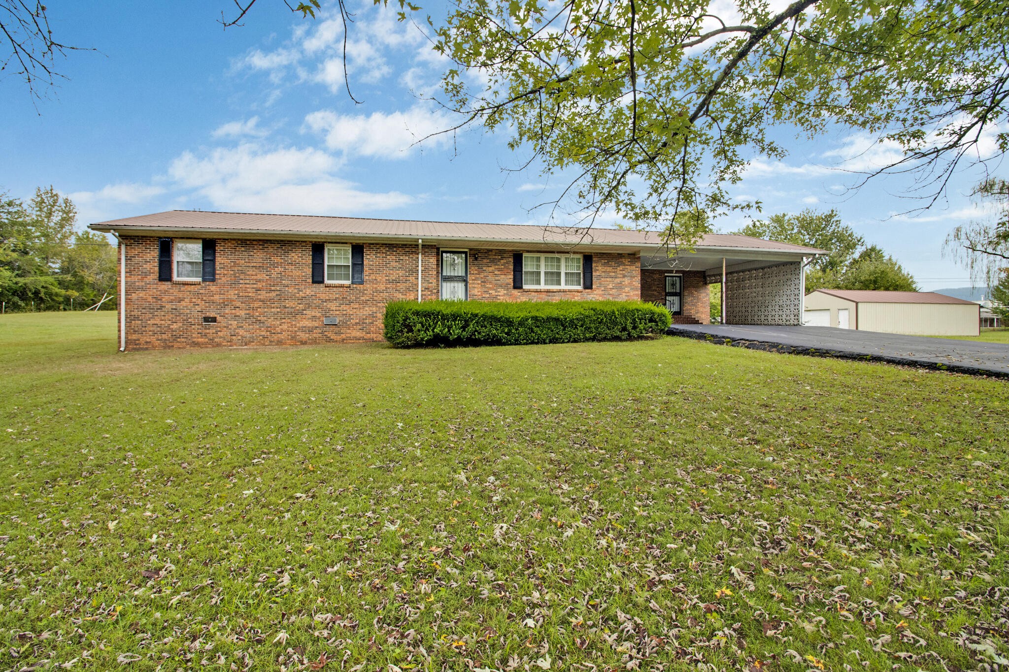 1228 Sequatchie Road Pikeville, TN 37367 - Photo 1 of 27 Gallery Image 1