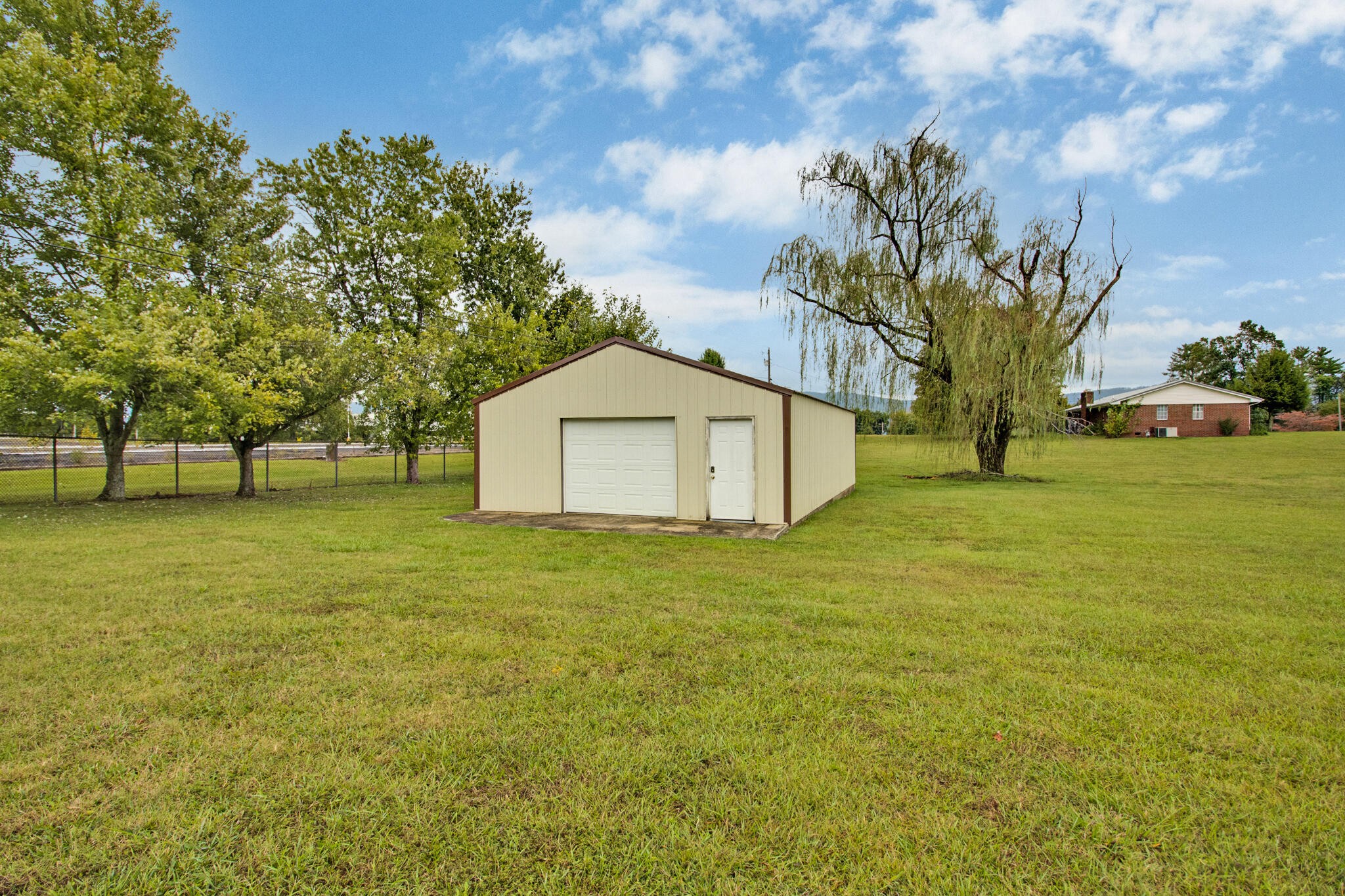1228 Sequatchie Road Pikeville, TN 37367 - Photo 21 of 27 Gallery Image 21