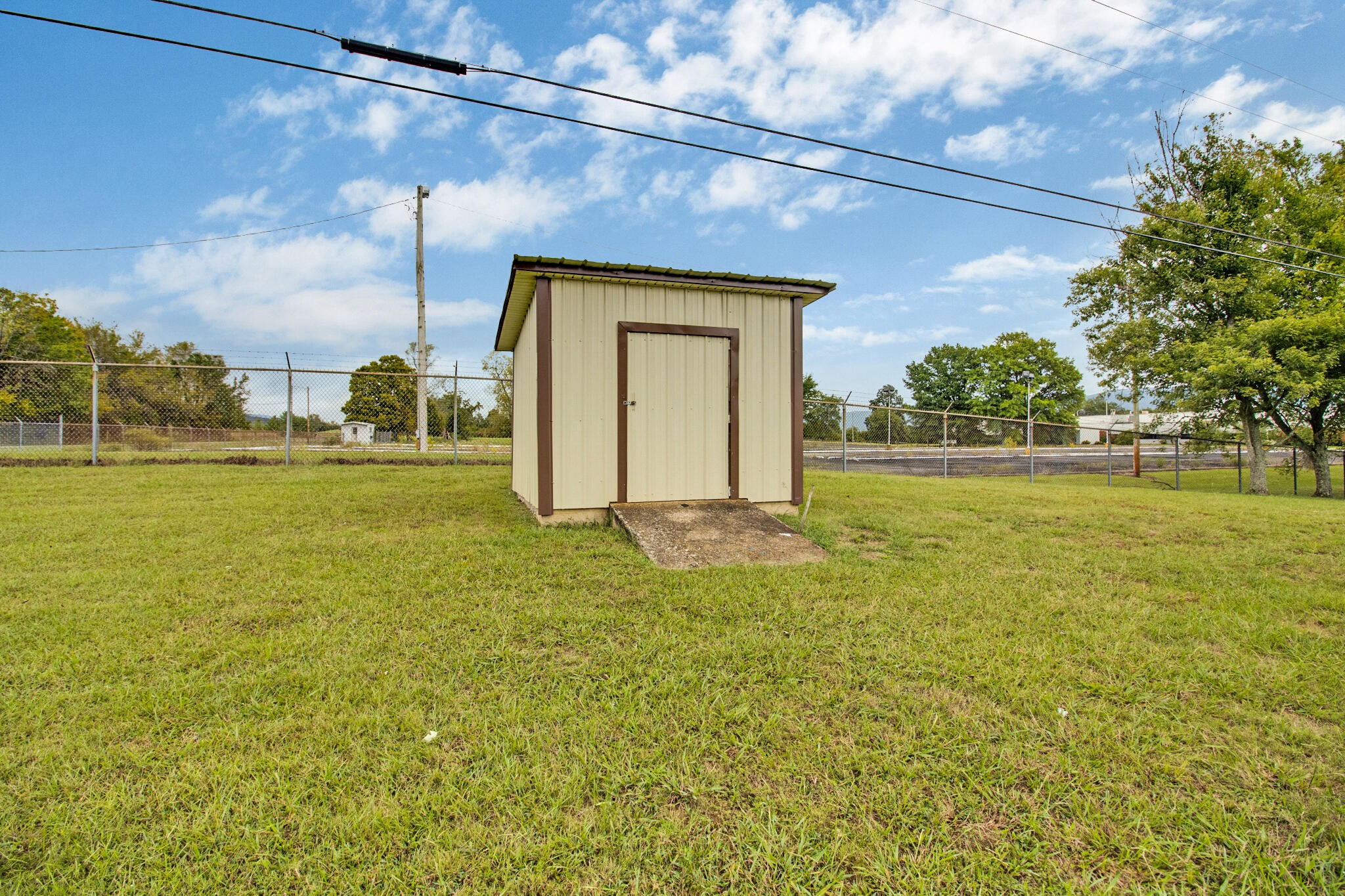 1228 Sequatchie Road Pikeville, TN 37367 - Photo 24 of 27 Gallery Image 24