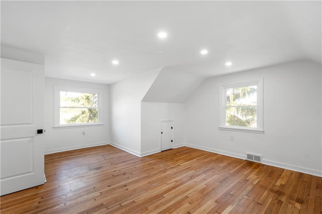 820 Old Thorn Run Road Coraopolis, PA 15108 - Photo 16 of 25 Gallery Image 16