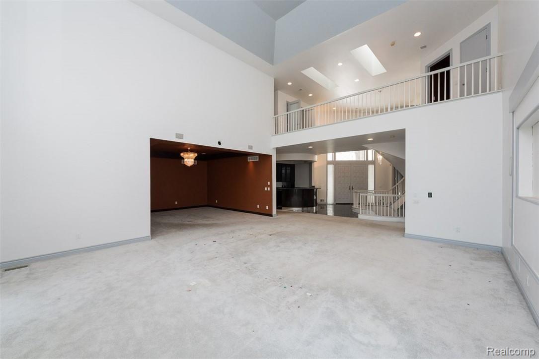 3950 Oak Pointe Court Rochester, MI 48306 - Photo 17 of 64 19.jpg