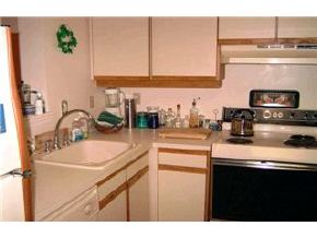 185 Winding Pond Road Londonderry, NH 03053 - Photo 2 of 9