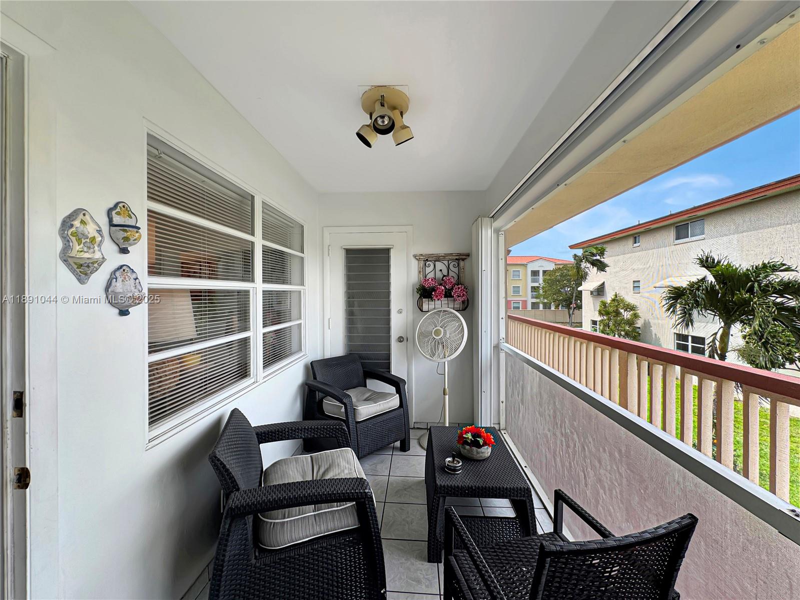 5300 Washington Street, Unit O224 Hollywood, FL 33021 - Photo 10 of 14 a view of a workspace