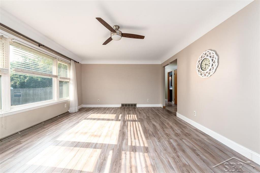 2855 Barnard Road Saginaw, MI 48603 - Photo 8 of 39 50051668-7.JPG