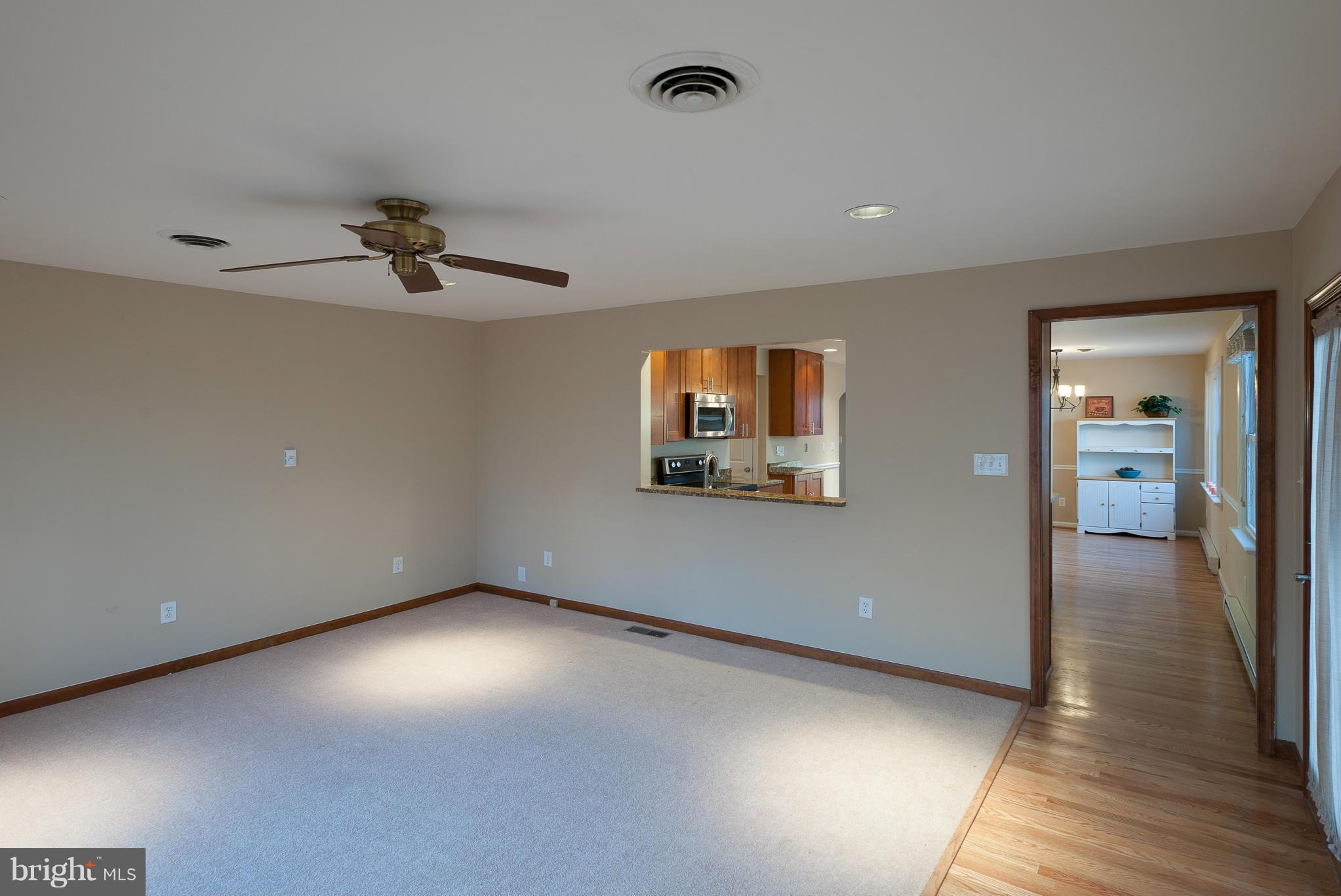 3415 West Watersville Road Mount Airy, MD 21771 - Photo 11 of 24 Family Room