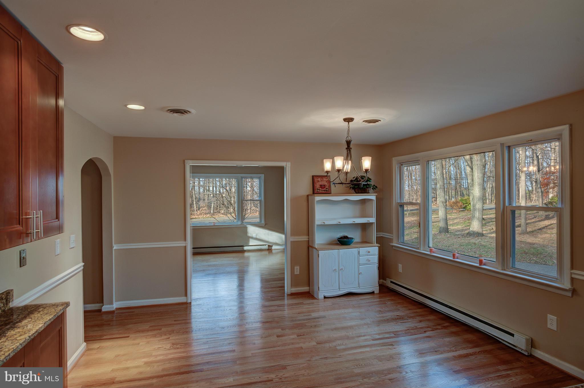 3415 West Watersville Road Mount Airy, MD 21771 - Photo 4 of 24 Kitchen