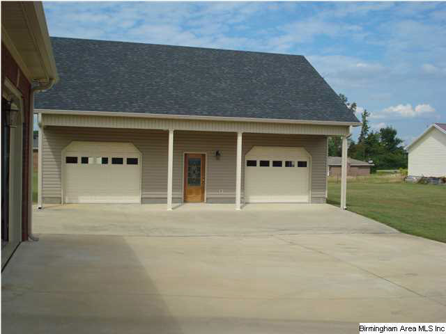 952 6th Street Pleasant Grove, AL 35127 - Photo 2 of 14