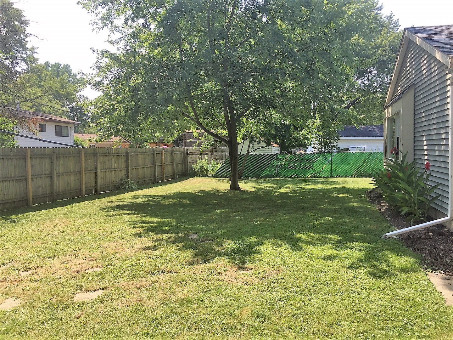 57 Long Beach Road Montgomery, IL 60538 - Photo 12 of 13
