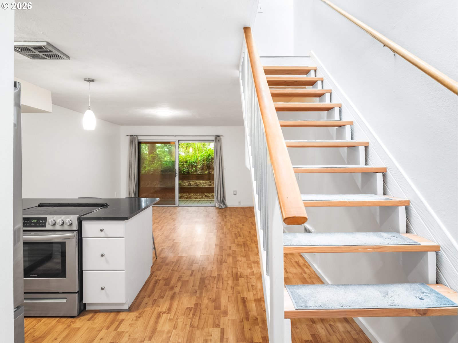 5250 Southwest 42nd Avenue Portland, OR 97221 - Photo 7 of 16