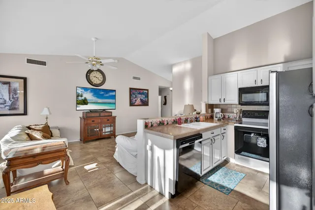 $2,000 | 1831 East Lindrick Drive, Chandler, AZ 85249