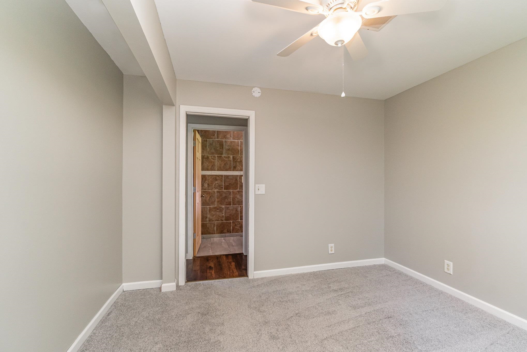 3014 Gabel Road Saginaw, MI 48601 - Photo 19 of 39 50153016-4fb59d83-8605-4b4a-9b35-78e310230b5f.JPG