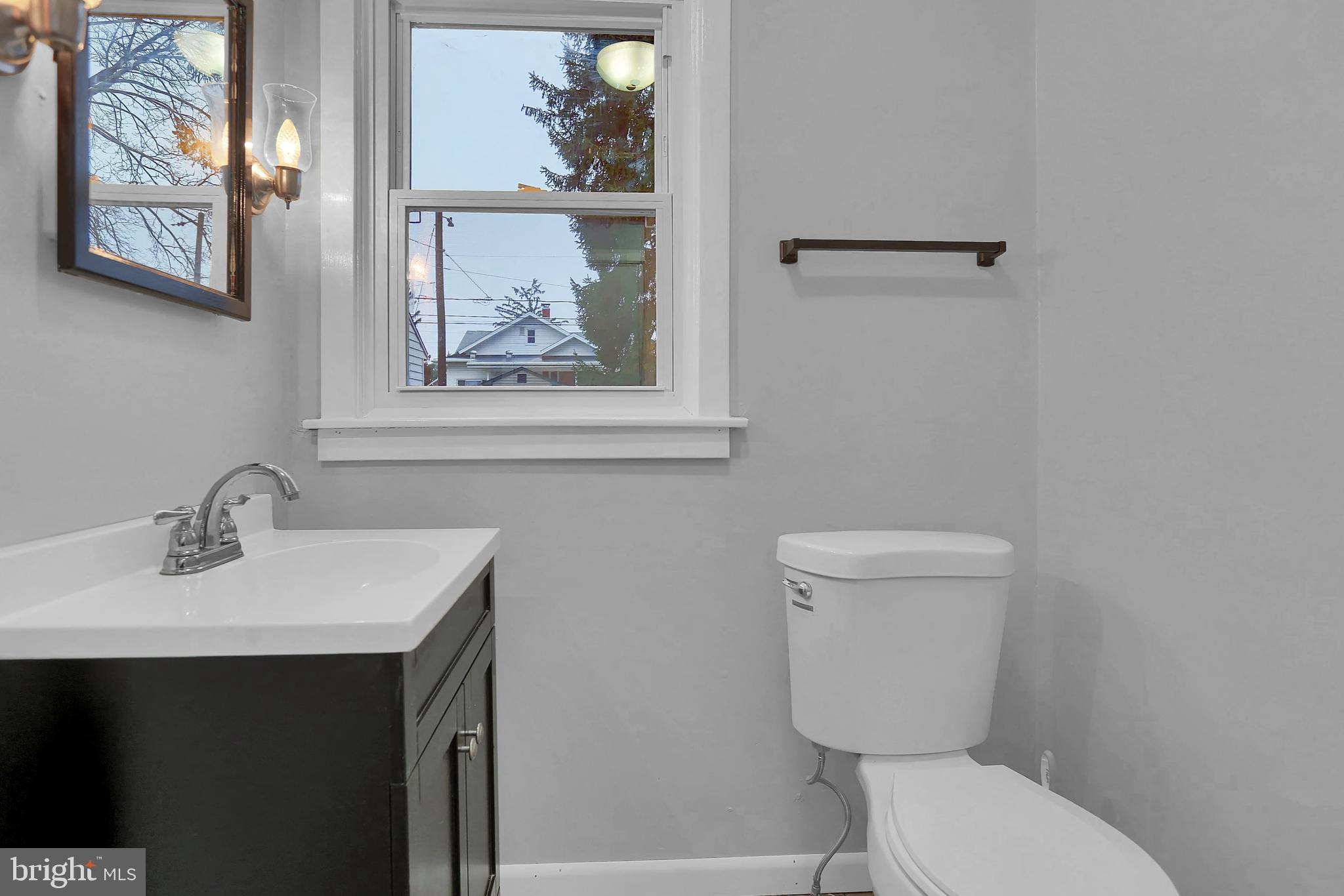 96 South Houcks Road Harrisburg, PA 17109 - Photo 12 of 41 Gallery Image 12