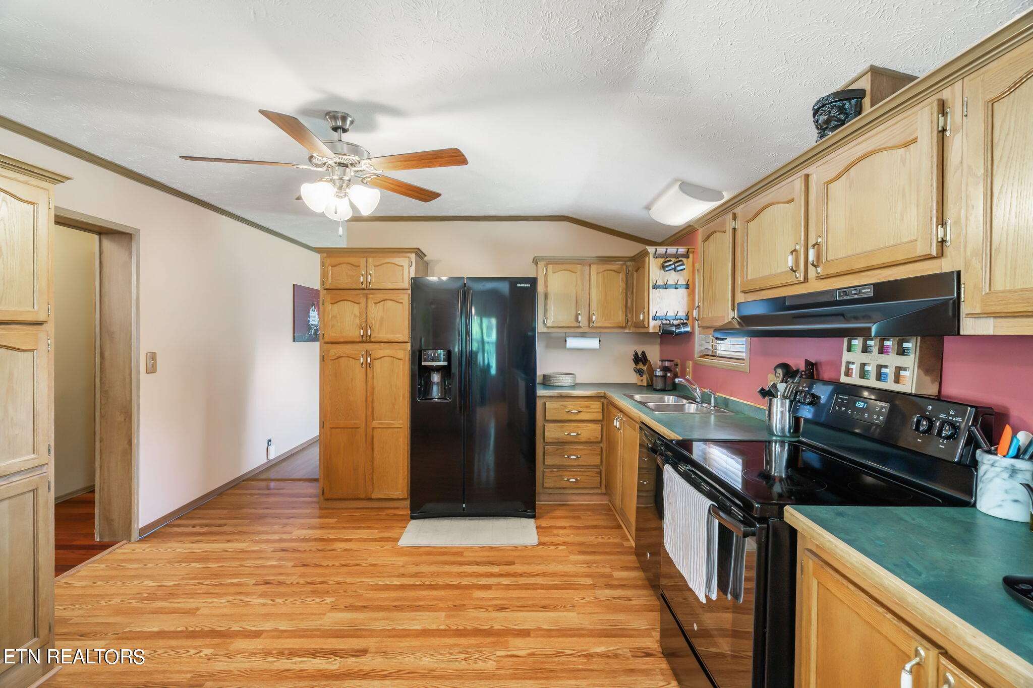 304 Comb Ridge Road Maynardville, TN 37807 - Photo 18 of 57 Kitchen (1)